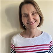 Englisch Tutorin, die Kinder in allen Altersgruppen unterrichtet